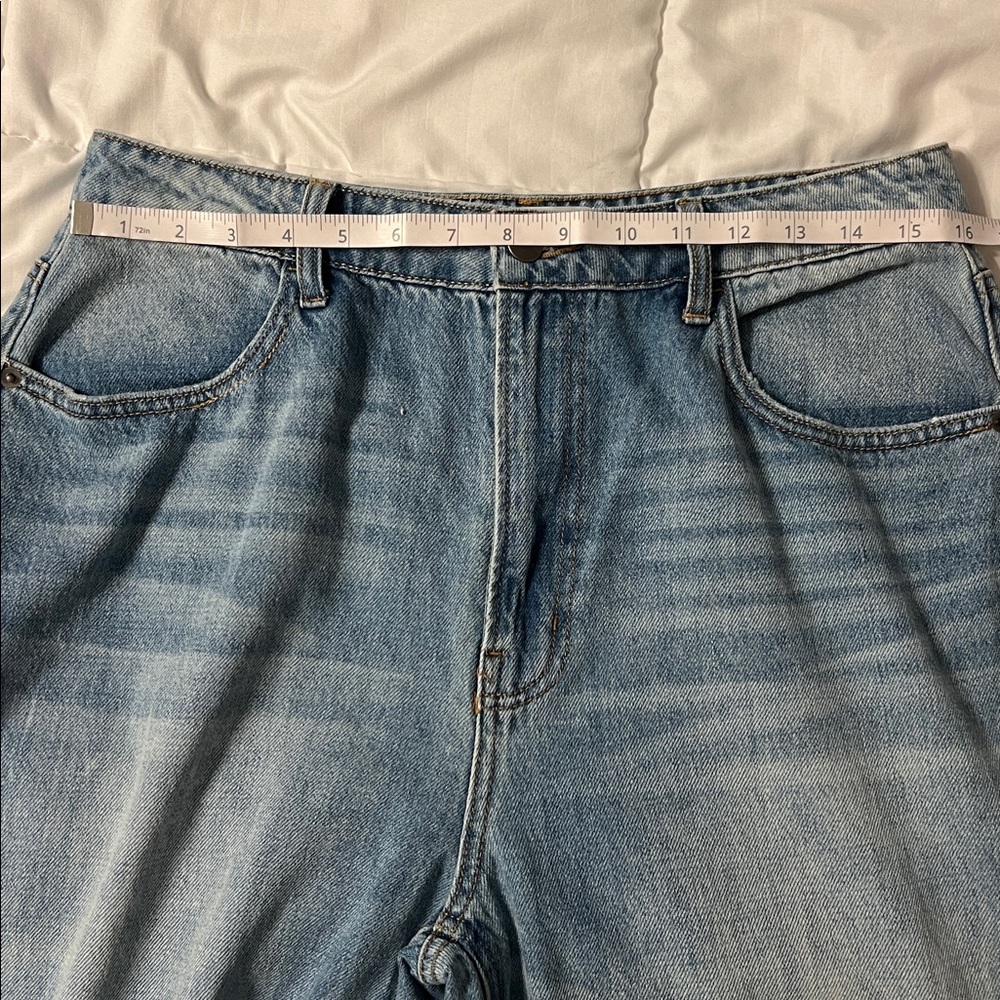 Fashion Nova No Limit Belted Wide Leg Jeans Size 13/32 Medium Wash Cotton NWT - Picture 4 of 10